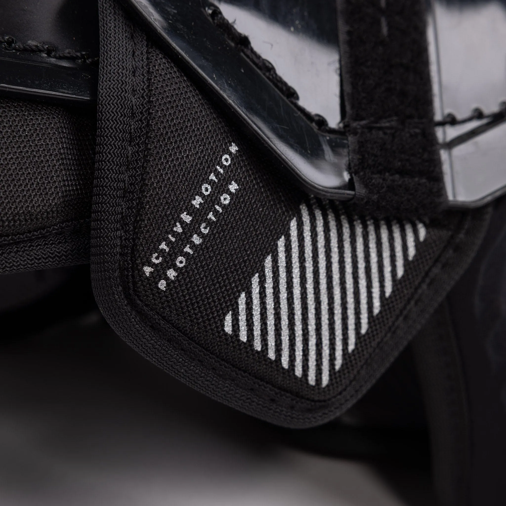 Bauer Supreme M5 Pro Senior Hockey Shin Guards