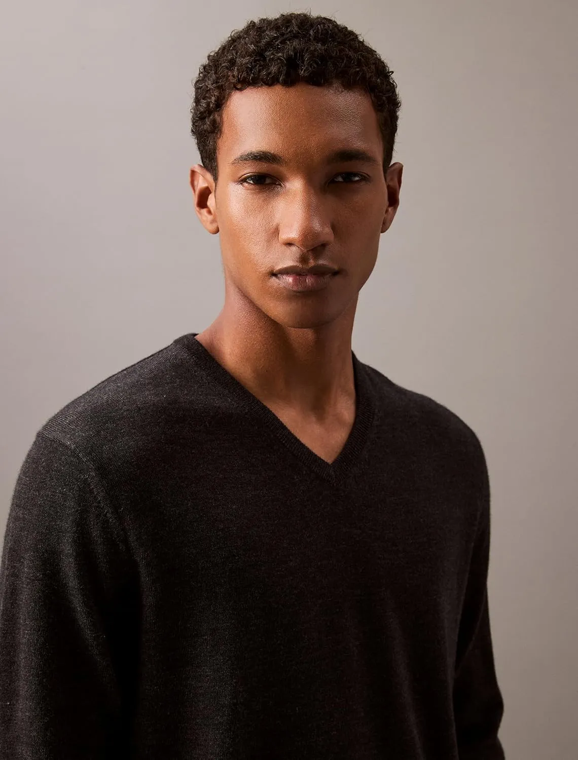 Calvin Klein Men's Extra Fine Merino Wool Blend V-Neck Sweater