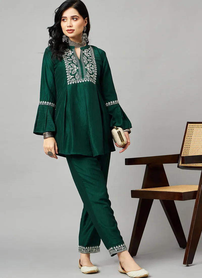 Chinon Kurta and Pant Set with Embroidery Work