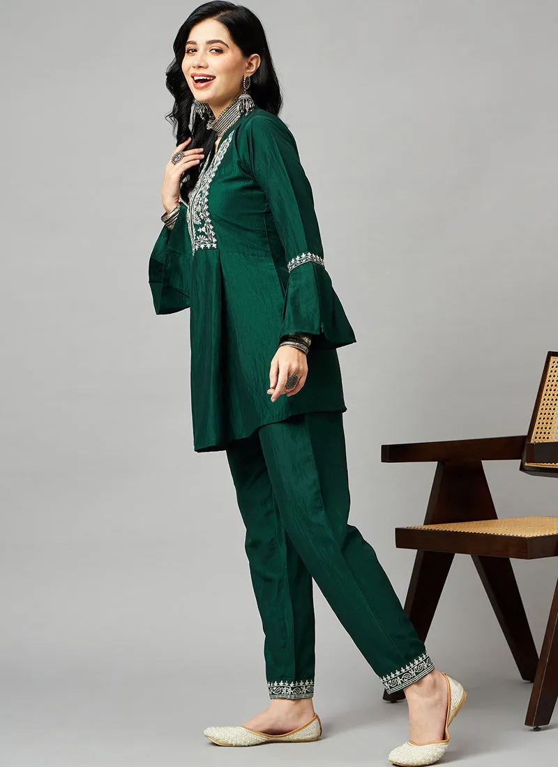 Chinon Kurta and Pant Set with Embroidery Work