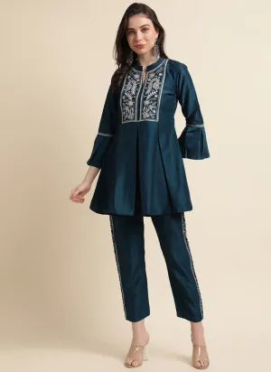 Chinon Kurta and Pant Set with Embroidery Work