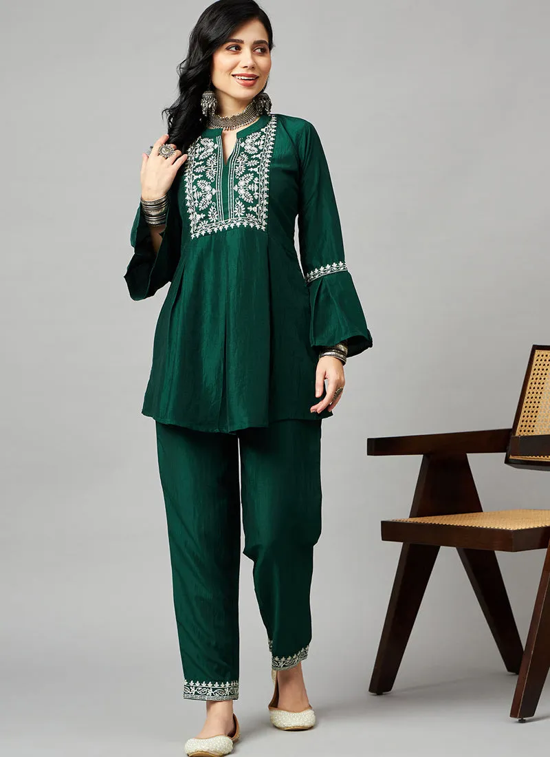 Chinon Kurta and Pant Set with Embroidery Work
