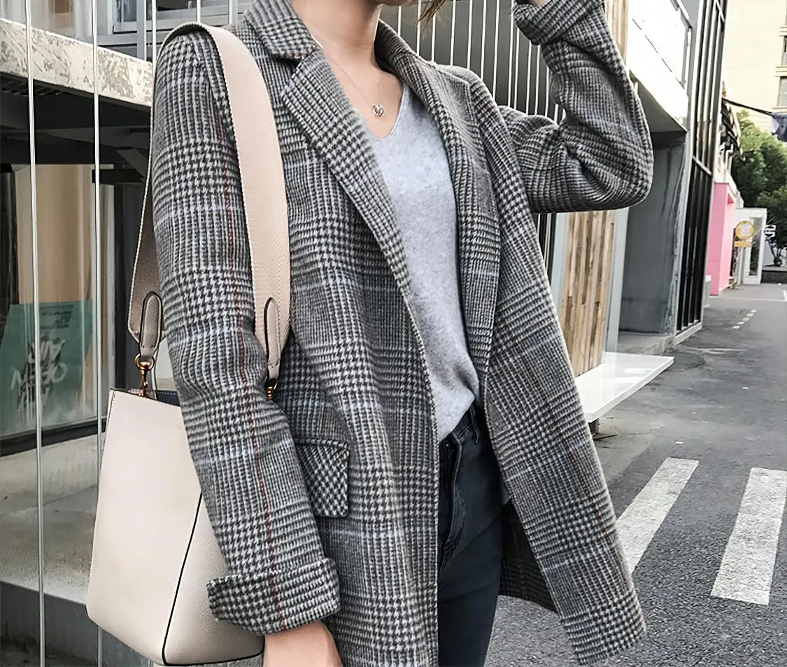 chouyatou Women's Elegant Plaid Wool Blend Casual Business Blazer Jacket Notch Lapel Dressy Work Coat