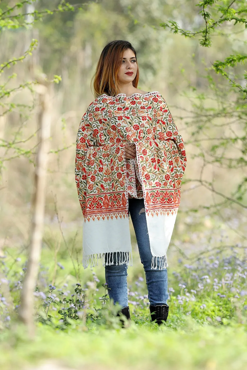 GREAT COMBINATION ON IVORY WHITE Colour Stole With Graceful Border Pattern Of Kashmiri Embroidery Makes It An Ideal Wear.