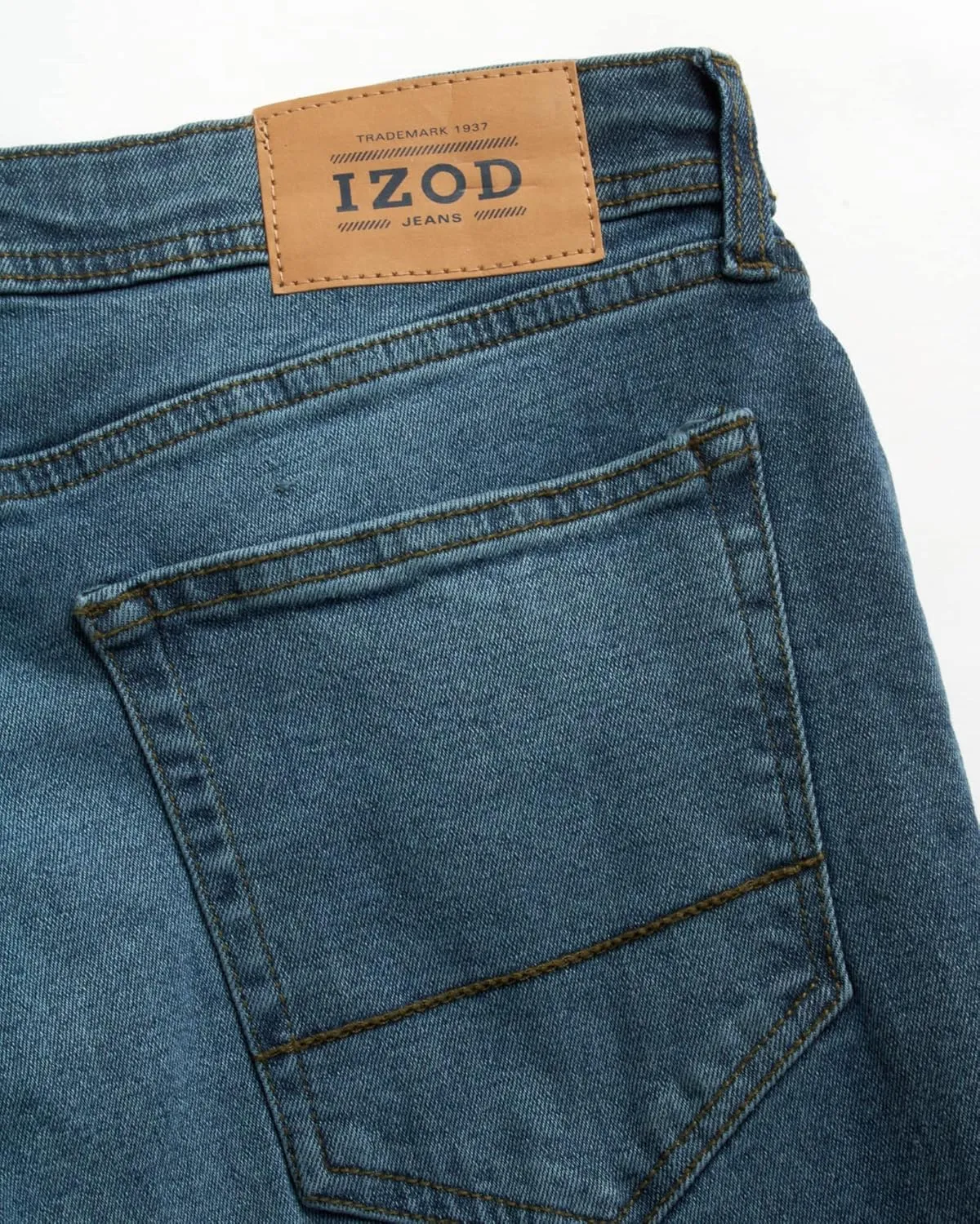 IZOD Men's Straight Fit Jeans - Comfortable Stretch Casual Pull On Denim Jeans for Men - Ultrasoft Men's Fashion Pants