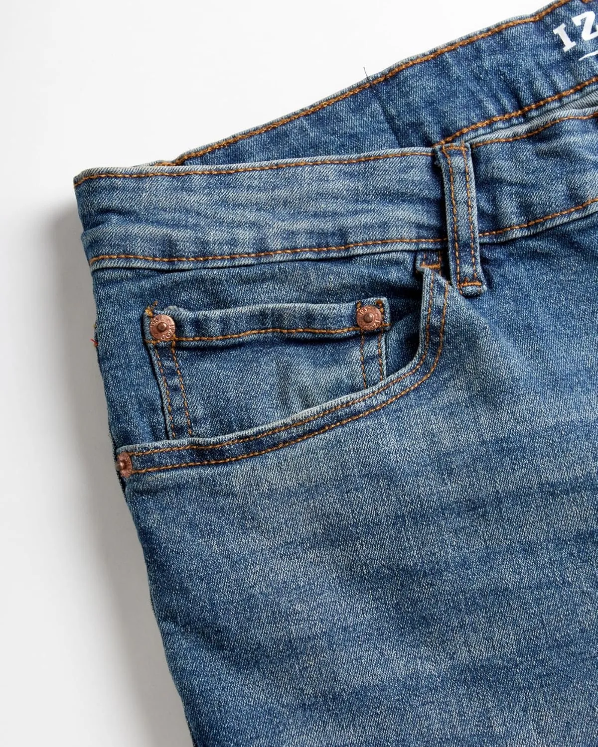 IZOD Men's Straight Leg Jeans - Comfortable Stretch Casual Pull On Denim Jeans for Men - Lightweight Men's Fashion Pants