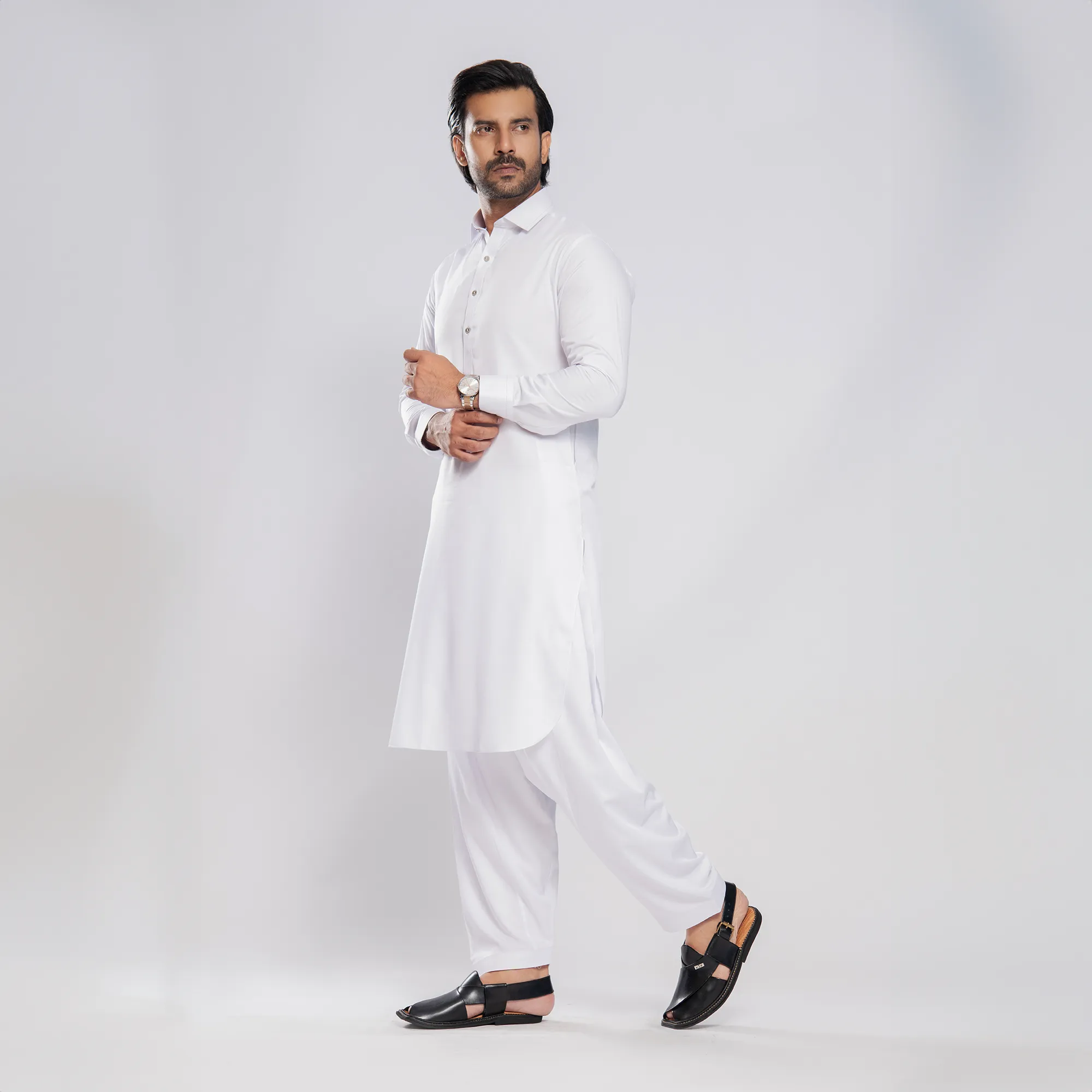 Luxurious Bambo - White Shalwar Kameez