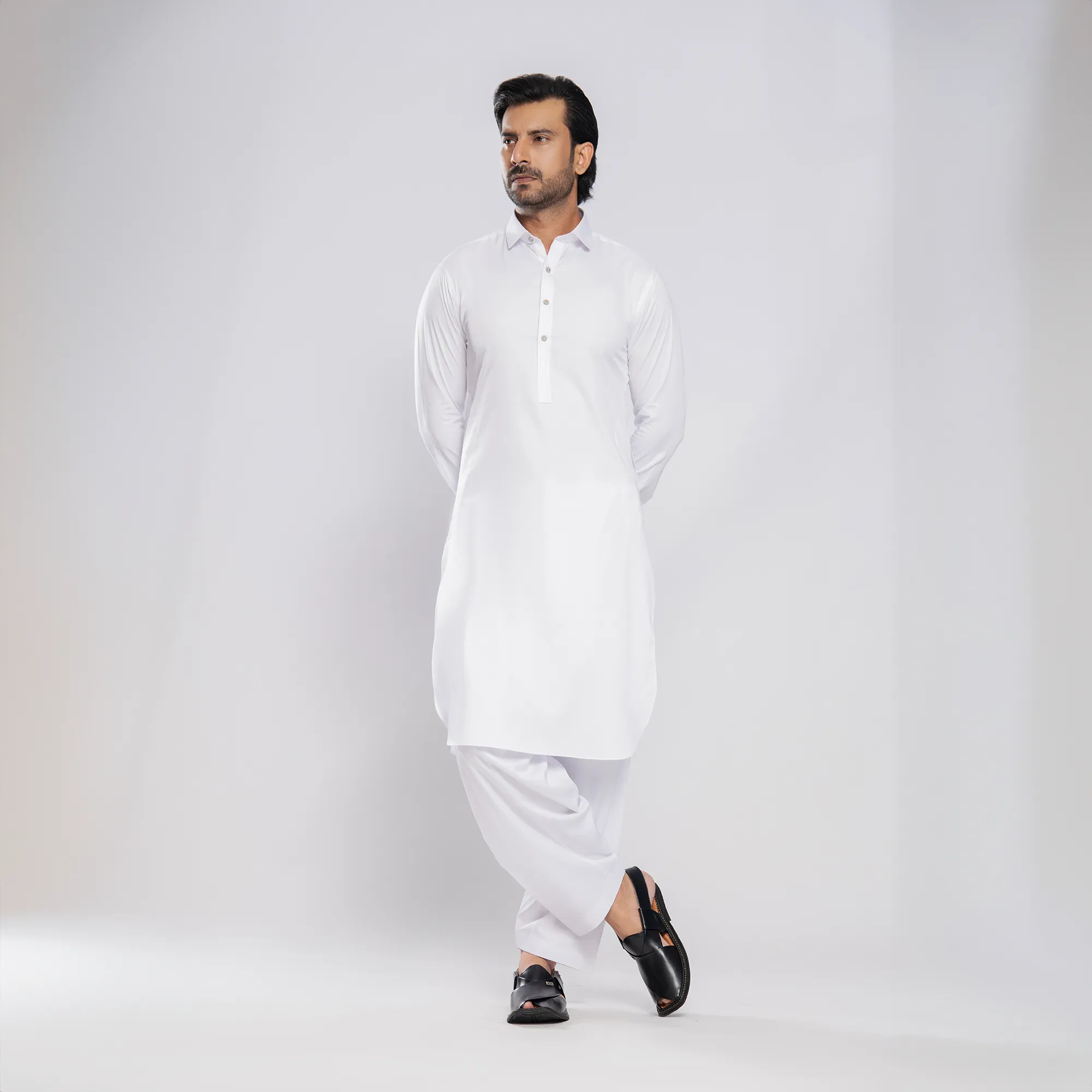 Luxurious Bambo - White Shalwar Kameez