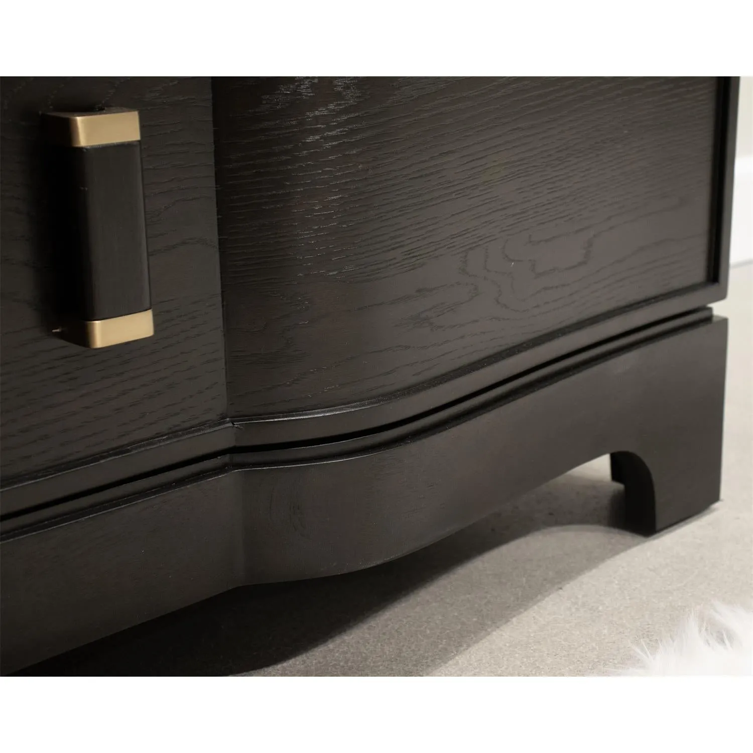 Lydia Bachelor Chest