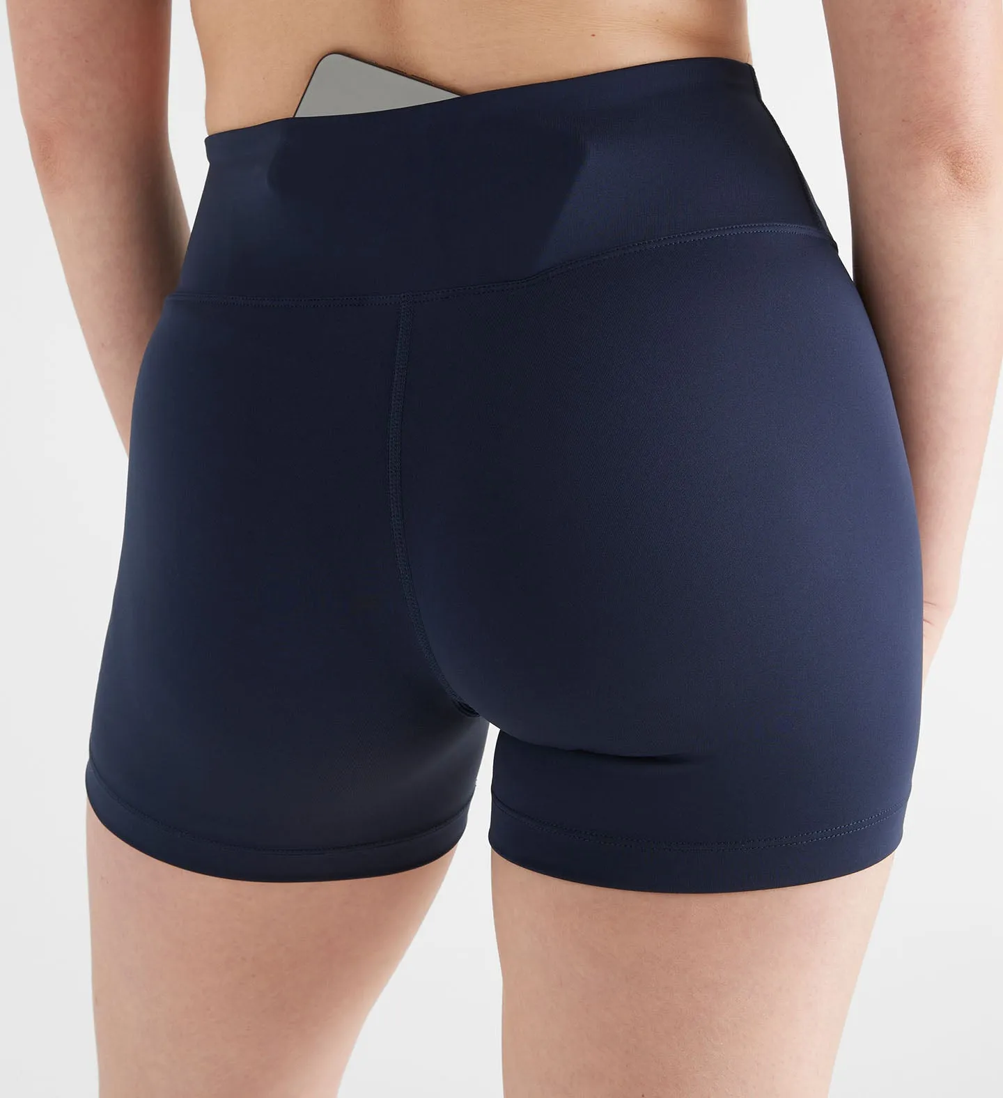 Women's High-Rise Sleek Short 4"